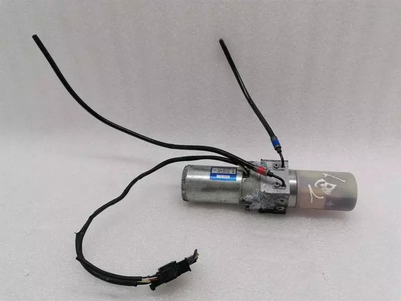 Mercedes-Benz CLA (C174 / C178) Air pump Mercedes S-class W221 tailgate pump A2218001548...
