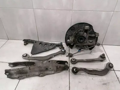 Mercedes S W222 задна лява главина комплект A2223500941 корпус на колесен лагер задна лява