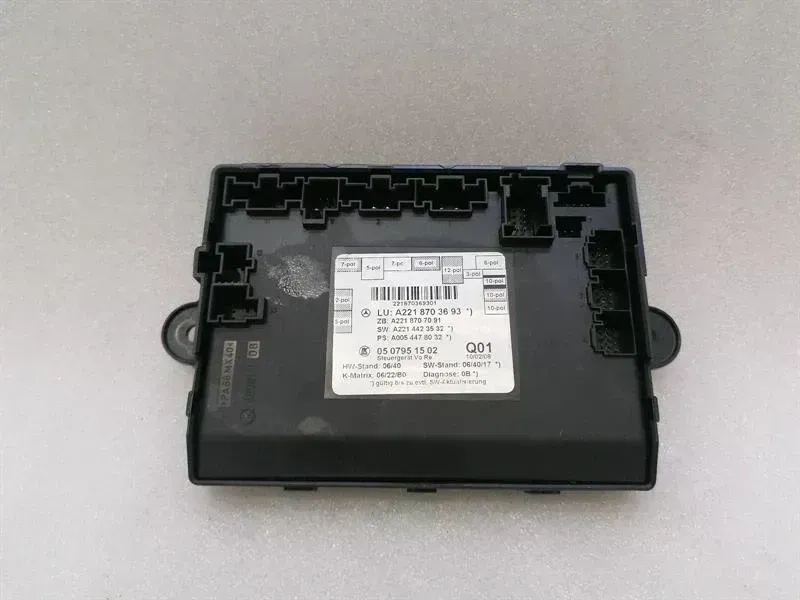Mercedes-Benz CLA (C174 / C178) Electronic module MERCEDES S-CLASS W221 FRONT RIGHT DOOR MODULE A...