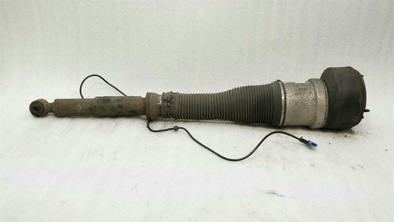 Mercedes-Benz A (W169) Mercedes S-Class W221 Airmatic absorber rear A2213205613 air strut rear RE Body type: Saloon
Fuel: Diesel