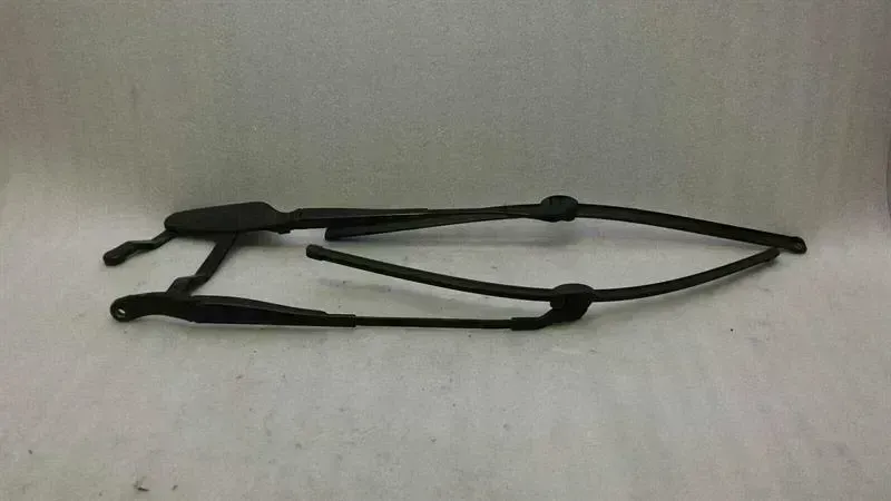 Mercedes-Benz A (W169) Mercedes S-Class W221 Wiper Arm Set A2218200444 Windscreen Wiper Set Body type: Saloon
Fuel: Diesel