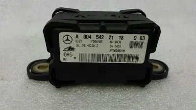 Mercedes S klases W221 YAW ātruma sensors A0045422118 rotācijas ātruma sensors