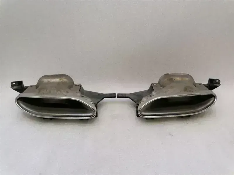 Mercedes-Benz A (W176) Mercedes S-Class W222 A2224908302 Exhausted Tips Exhaust REAR PIPE Body type: Saloon
Fuel: Diesel
