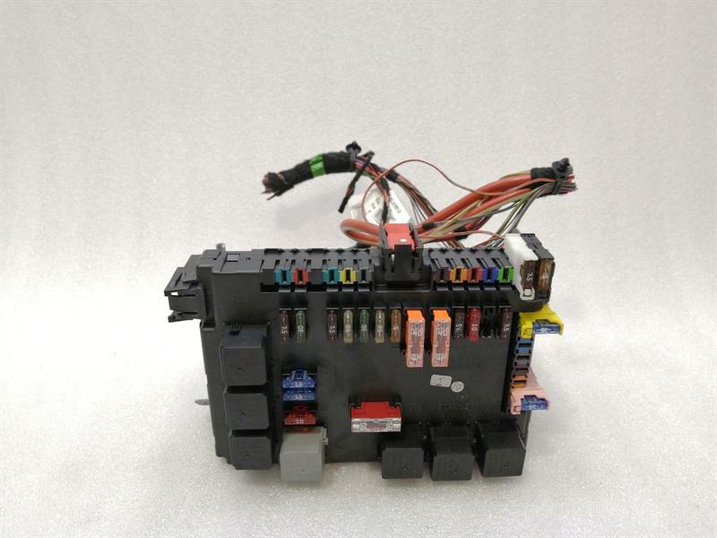 Mercedes-Benz A (W169) Mercedes S-Class W221 SAM Fuse Box A2219003001 Fuse Box SAM Body type: Saloon
Fuel: Diesel