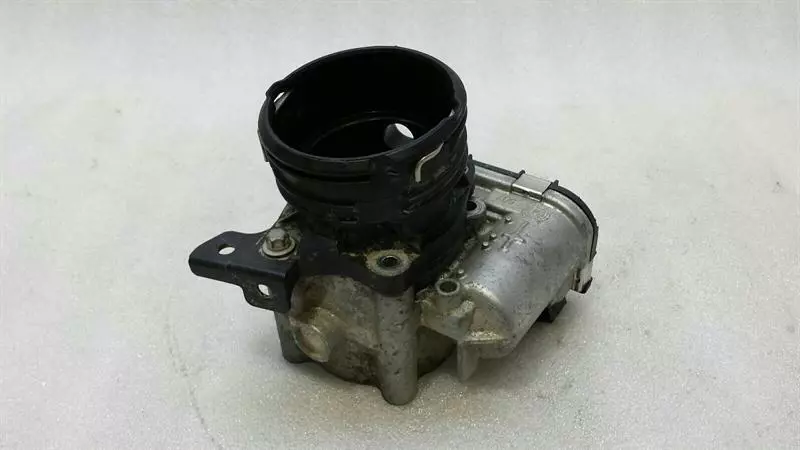 Mercedes-Benz C (W204) Throttle body Mercedes E Class W207 Throttle Body A6420900270...