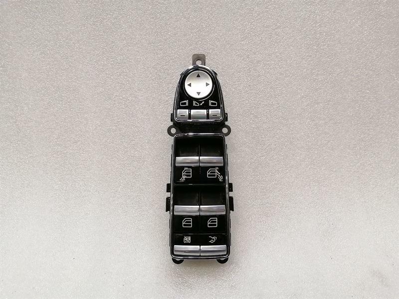 Mercedes-Benz A (W169) Mercedes S-Class W221 Main Window Switch A2218214951 Window Regulator Switch MOPF Body type: Saloon
Fuel: Diesel