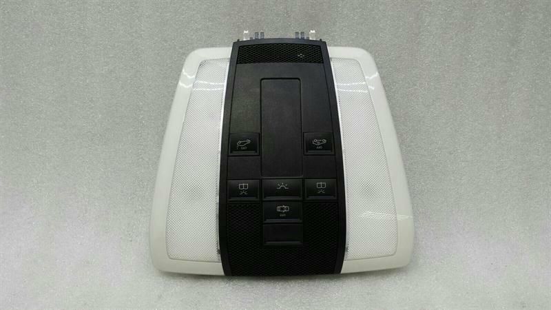 Mercedes E W207 kabriolets kupola apgaismojums A2078200001 salona apgaismojums salona apgaismojums