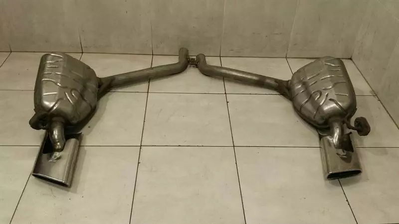 Mercedes-Benz CLS (C219) Mercedes CLS W219 Exhaust Silencer A2194903721 Exhaust Muffler MOP Body type: Saloon
Fuel: Diesel
