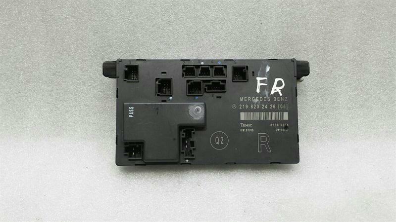 Mercedes-Benz CLS (C219) Mercedes CLS W219 front right door module A2198202426 door front RE control unit Body type: Saloon
Fuel: Diesel
