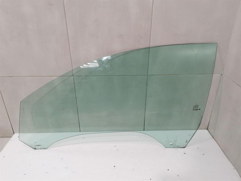 Mercedes-Benz C (W204) Left Front Door Glass