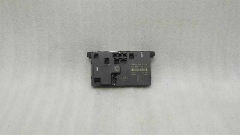 Mercedes-Benz C (W203) Electronic module Mercedes E Class W211 FRH Door Module A21187010...