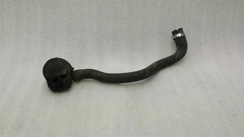 Mercedes-Benz C (W203) Lisä- jäähdytyspumppu (turbo) Mercedes E Class W211 Additional Cooling Pump A...