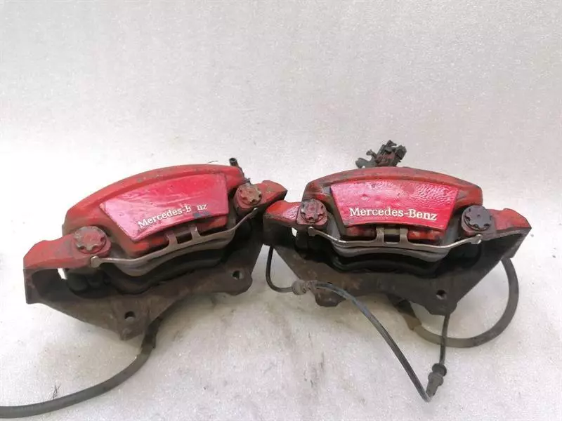 Mercedes-Benz C (W204) Brake caliper Mercedes E Class W207 front brake caliper set A...