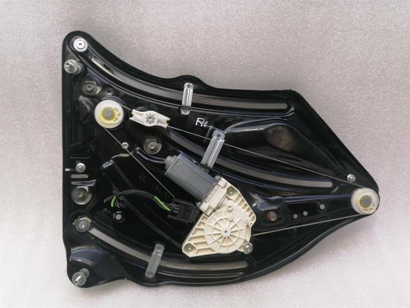 Mercedes-Benz C (W204) Left Rear Door Winder Mercedes E Class W207 Left Rear Door Winder A20...