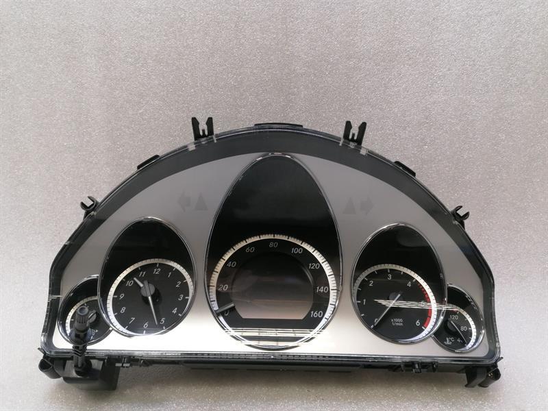 Mercedes-Benz C (W204) Speedo Clocks Mercedes E Class W207 Instrument Cluster A21290...