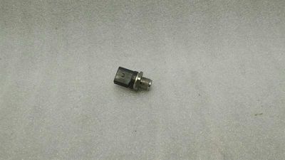 Capteur de pression de carburant A0061537828 pour Mercedes GL X166