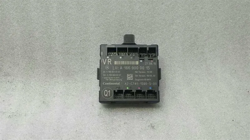 Mercedes GL X166 front right door module A1669000015 door control unit front RE