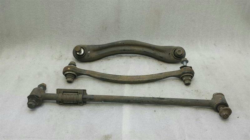 Mercedes-Benz GL / GLS (X166) Mercedes ML W164 Left Rear Wishbone A1643501406 Rear Left Handlebar Set Body type: SUV
Fuel: Diesel