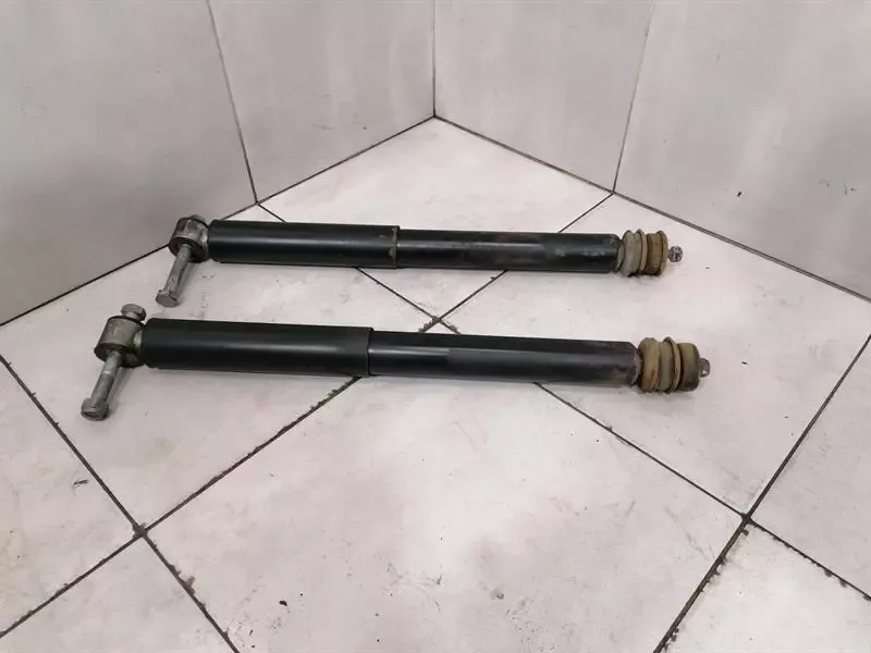 Mercedes G-Wagen W463 Shock Absorber Front Set A0063230200 Front Shock Absorbers