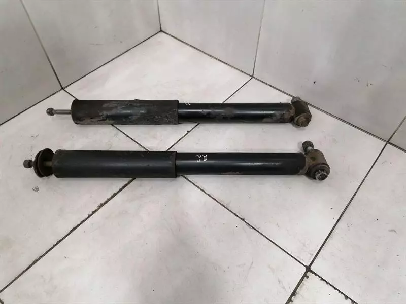 Mercedes-Benz A (W176) Mercedes G-Car W463 Shock Absorber Rear Set A0053261700 Shock Absorber Rear Body type: SUV
Fuel: Diesel