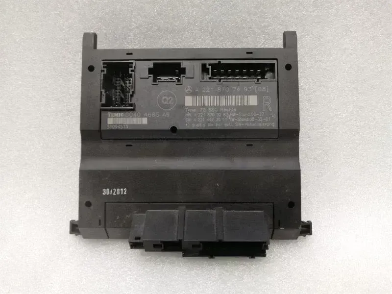 Mercedes-Benz A (W176) Mercedes S-Class W221 Right Seat Electronic Module A2218707493 ECU Re Body type: Saloon
Fuel: Diesel
