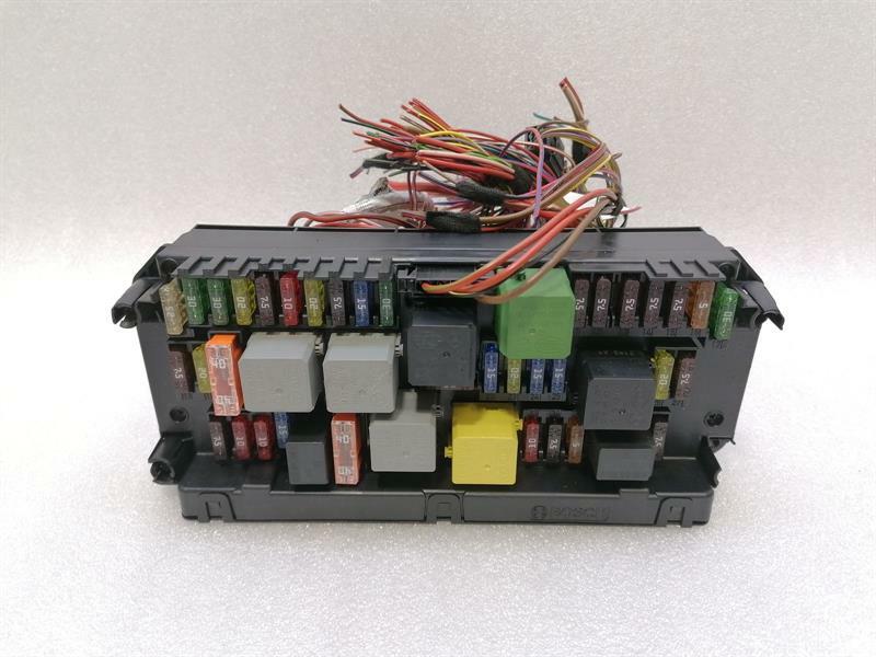 Mercedes-Benz CLS (C218) MERCEDES CLS W218 SAM Fuse Box A2129003714 Fuse Box SAM Body type: Saloon
Fuel: Diesel