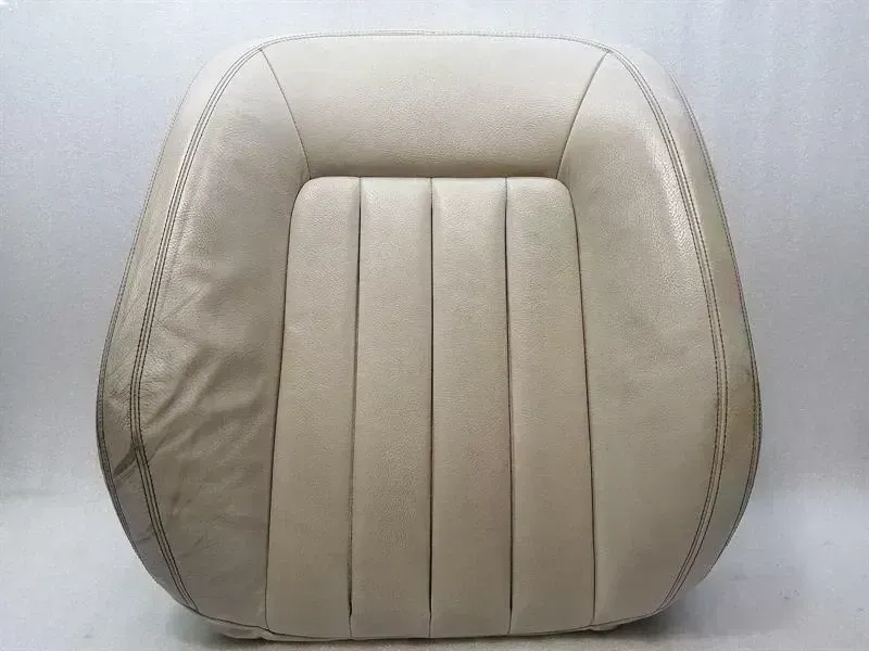 Mercedes-Benz CLS (C218) Mercedes CLS W218 Front Right Seat Backrest Beige A2189100747 Front R Seat Leather Body type: Saloon
Fuel: Diesel