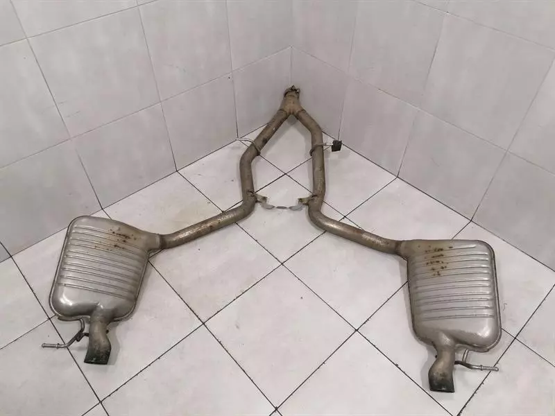 Mercedes-Benz CLS (C218) Mercedes CLS350 CDI W218 Exhaust Silencer A2184902621 Exhaust Muffler Body type: Saloon
Fuel: Diesel