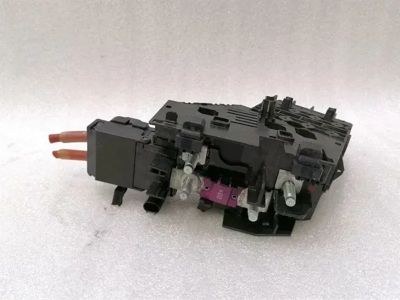 Mercedes-Benz ML / GLE (W166) Mercedes GLE W292 C292 Fuse Box A1665405202 Fuse Box Body type: SUV
Fuel: Diesel