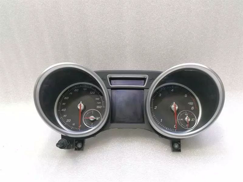 Mercedes-Benz GL / GLS (X166) Mercedes GLS 350D Instrument Cluster A1669000819 Speedometer MPH Body type: SUV
Fuel: Diesel