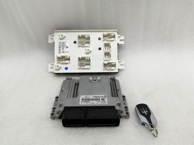 Maserati Quattroporte Maserati Quattroporte VI M156 engine ECU 670038150B engine control unit diesel Body type: Saloon
Fuel: Diesel