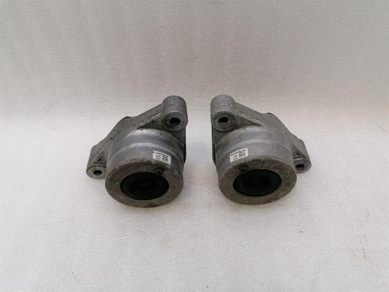 Maserati Quattroporte Maserati Quattroporte VI M156 engine mount 670038978 engine mount diesel Body type: Saloon
Fuel: Diesel
