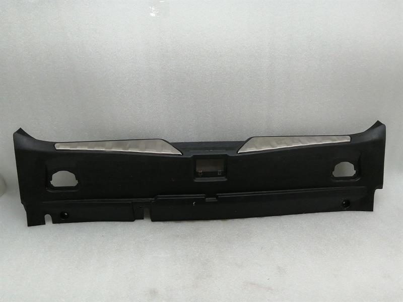 Maserati Quattroporte MASERATI QUATTROPORTE VI M156 Boot Cover 670071213 Heckklappe Verkleidung Body type: Saloon
Fuel: Diesel