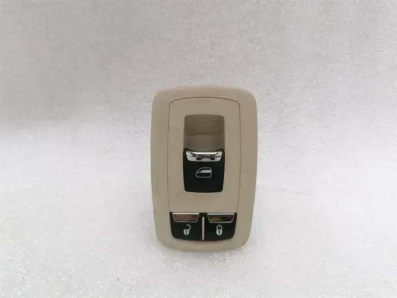 Maserati Quattroporte MASERATI QUATTROPORTE VI M156 Window Switch 670025407 Window Switch Body type: Saloon
Fuel: Diesel