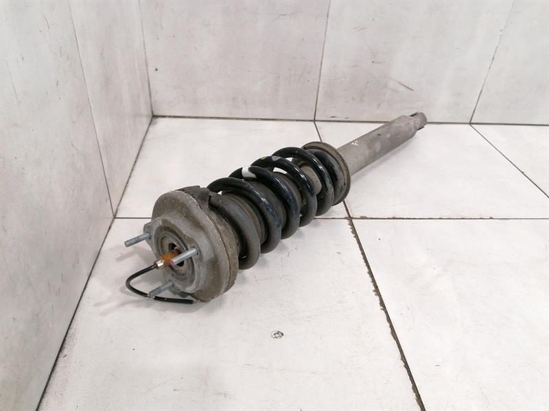 Maserati Quattroporte MASERATI QUATTROPORTE VI M156 Absorber Front 670005455 Shock Absorber Front EDC Body type: Saloon
Fuel: Diesel