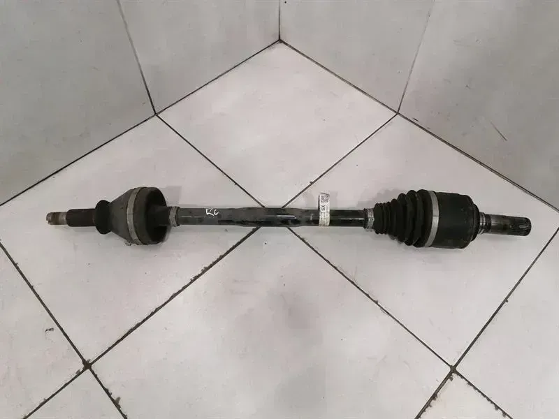 Maserati Quattroporte MASERATI QUATTROPORTE VI M156 Left Drive Shaft 670104207 Antriebswelle Hinten Li Body type: Saloon
Fuel: Diesel