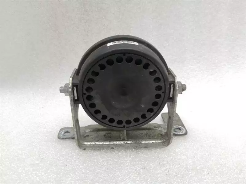 Maserati Quattroporte Maserati Quattroporte VI M156 Alarm ECU 670001723 Siren Alarm Horn Alarm System Body type: Saloon
Fuel: Diesel