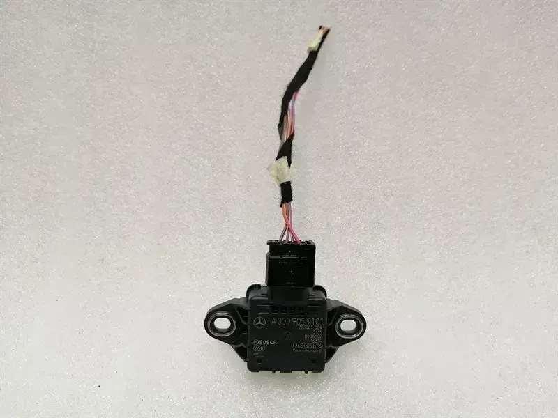 Mercedes-Benz A (W176) Mercedes S-Class W222 YAW RATE Sensor A0009059101 Rotation Rate Sensor Body type: Saloon
Fuel: Diesel