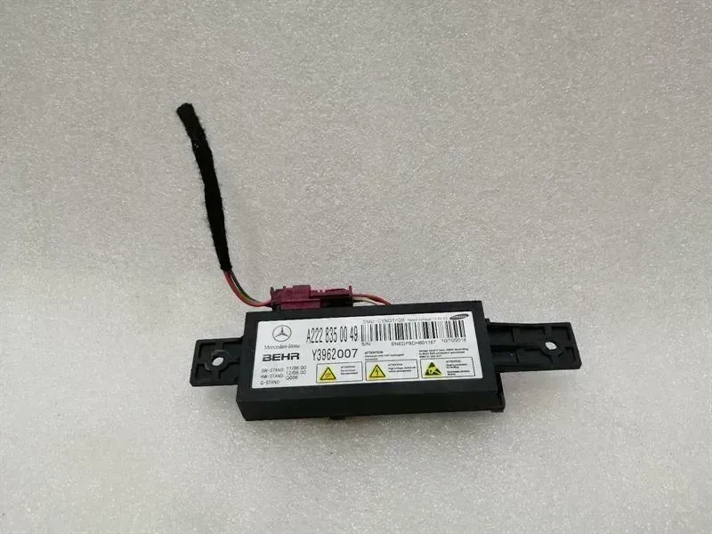 Mercedes-Benz A (W176) Mercedes CL W217 W222 PERFUME ECU modules A2228350049 IONIZER control unit Body type: Saloon
Fuel: Diesel