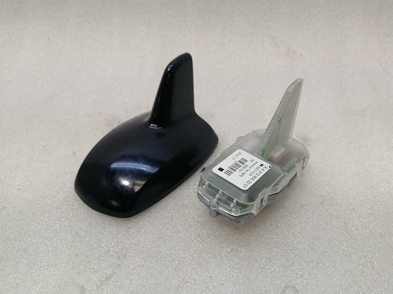 Mercedes-Benz A (W176) Mercedes S-Class W222 Roof Aerial / Antenna A2129052207 Roof Antenna GPS Body type: Saloon
Fuel: Diesel