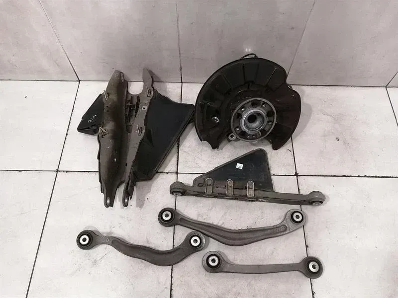 Mercedes-Benz A (W176) Mercedes W222 Right Rear Hub Set A2223501041 Wheel Bearing Housing Rear Right Set Body type: Saloon
Fuel: Diesel