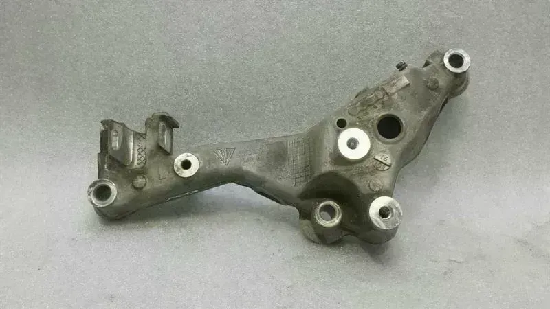 Porsche 911 (991) Porsche 911 991 subframe left rear 99133115110 axle frame rear axle Body type: Coupe
Fuel: Petrol
