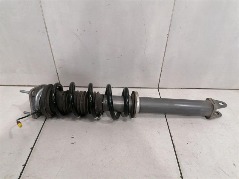 Porsche 911 (991) Porsche 911 992 shock absorber rear 992512015K shock absorber rear PASM EDC part Body type: Coupe
Fuel: Petrol