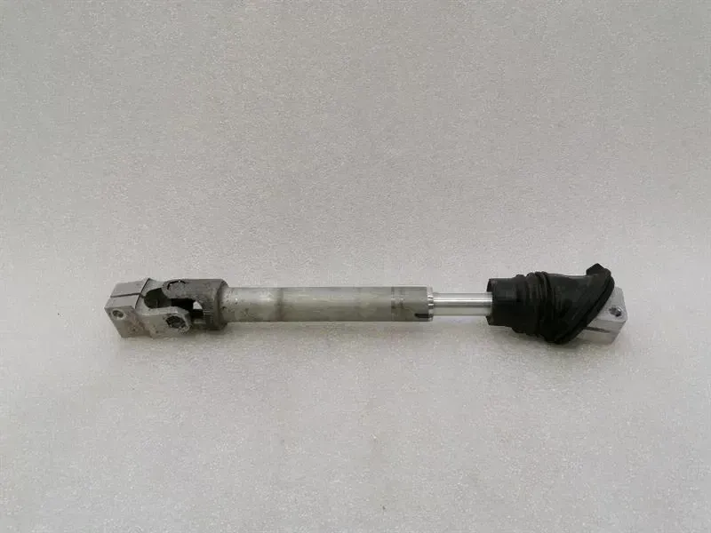 Porsche 911 (991) Porsche 911 992 Steering Joint 992419753C Tie Rod Body type: Coupe
Fuel: Petrol