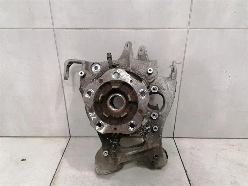 Porsche 911 992 Left Rear Hub 992505435B Wheel Bearing Housing Rear Left