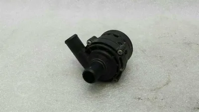 Mercedes E Class W238 Additional Cooling Pump A2118350364 Coolant Pump Pump