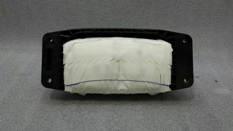 Mercedes-Benz S Coupe (C217) Airbag (passengers side) Mercedes E Class W238 A2138600202

Part codes: ...
