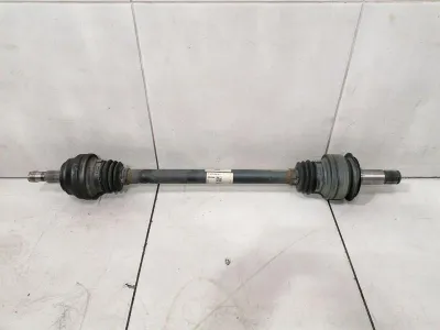 Mercedes E Class W238 piedziņas vārpsta aizmugurējā labā A2133502611 RRH piedziņas vārpsta