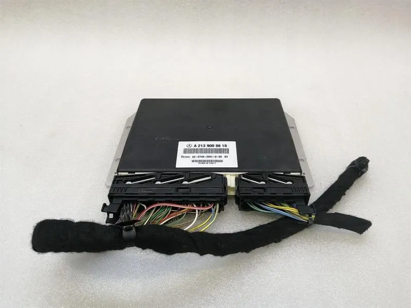 Mercedes E Class W238 Pneumatic Suspension Module A2139009618 Active Control Unit