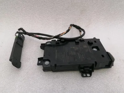 MERCEDES E CLASS W238 ELECTRONIC MODULE A2139006911 CONTROL UNIT WIRELESS CHARGER